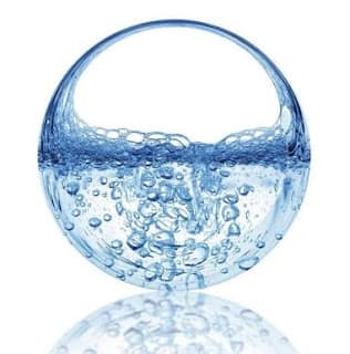 Skin and water match made in heaven!!